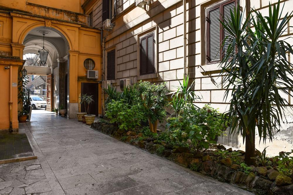 Seven Kings Relais Hotel Rome Exterior photo